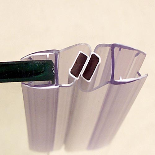 ClipSeal PS-8M-8: Magnetic In-Line Door seal for Shower Doors (196cm Length) Image 2